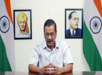 दिल्ली के तीन स्कूलों को बम की धमकी मिलने के बाद केजरीवाल ने भाजपा सरकार पर हमला बोला